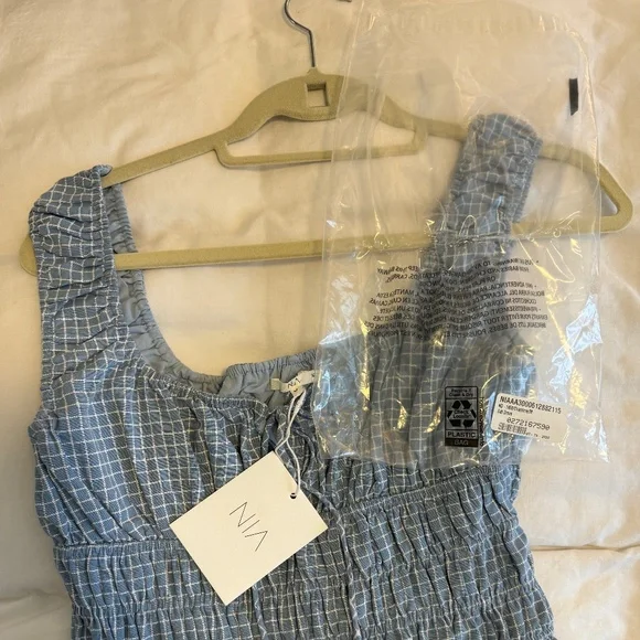 NIA Salt Dress - Medium - Picture 4 of 6